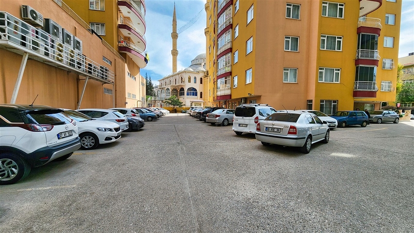 3+1 Wohnung in der Wohngegend Toroslar - Antalya 