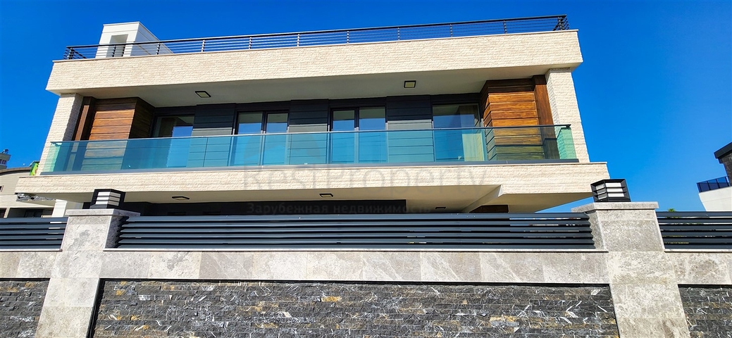 5+1-Villa in der Wohngegend Güzeloba - Antalya 