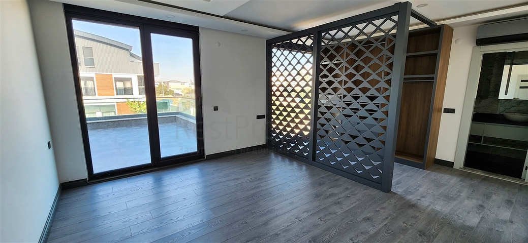 5+1-Villa in der Wohngegend Güzeloba - Antalya 