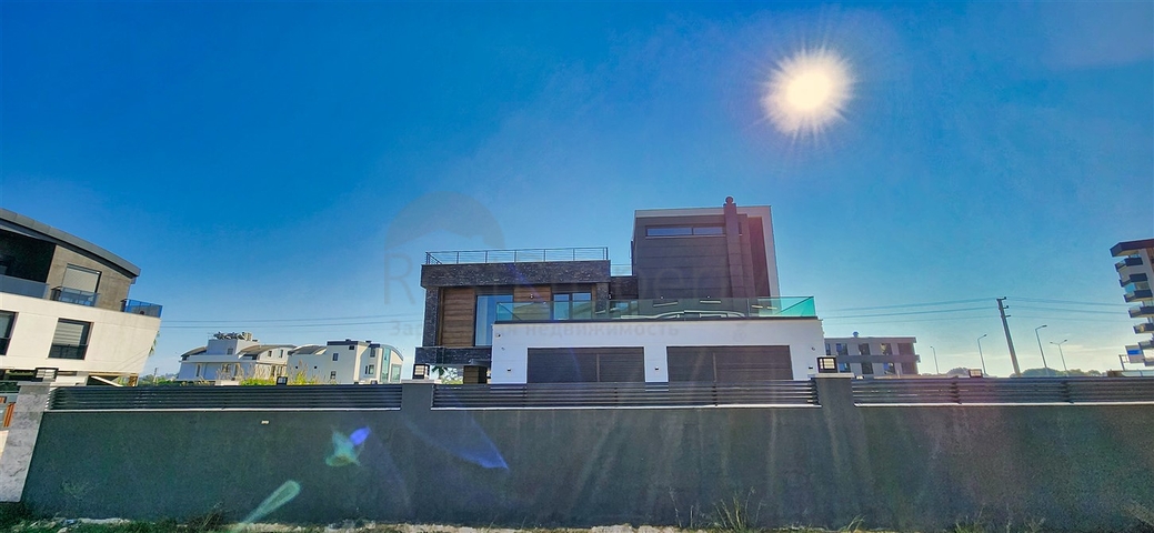 5+1-Villa in der Wohngegend Güzeloba - Antalya 