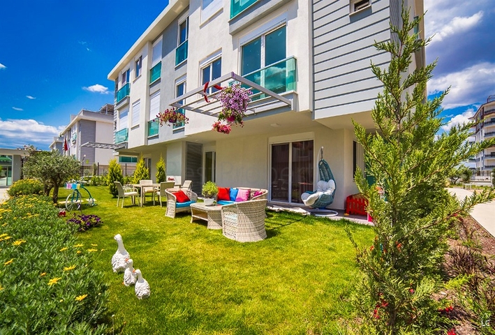 2+1 Wohnung im Wohnbezirk Altynova - Antalya 