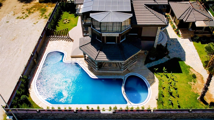 Villa mit 7+1 Grundriss in Belek - Antalya  Villa mit 7+1 Grundriss in Belek - Antalya