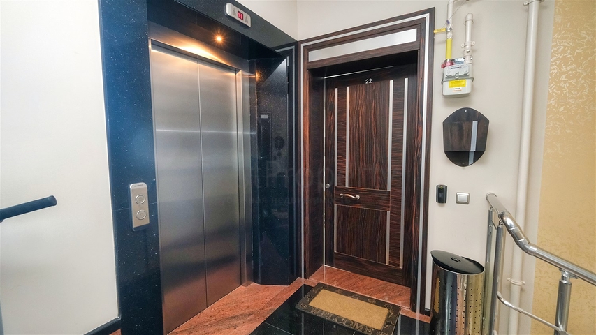 Apartment mit 3+1 Grundriss im Stadtteil Yesilbahce von Antalya 