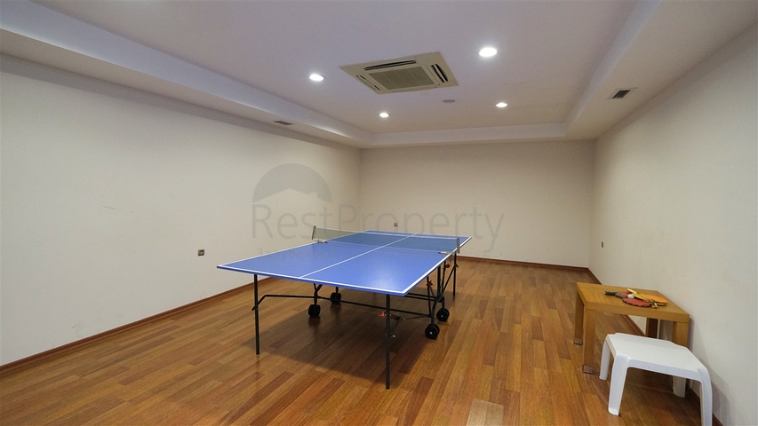 Apartment mit 3+1 Grundriss im Stadtteil Yesilbahce von Antalya 