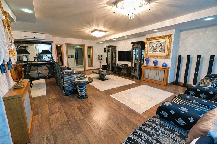 Apartment mit 3+1 Grundriss im Stadtteil Yesilbahce von Antalya 