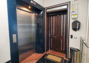 Apartment mit 3+1 Grundriss im Stadtteil Yesilbahce von Antalya 