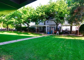 Apartment mit 3+1 Grundriss im Stadtteil Yesilbahce von Antalya 