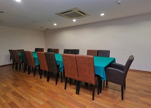 Apartment mit 3+1 Grundriss im Stadtteil Yesilbahce von Antalya 