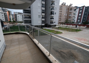 Wohnung mit 3+1 Grundriss im Wohnbezirk Sarysu - Antalya 