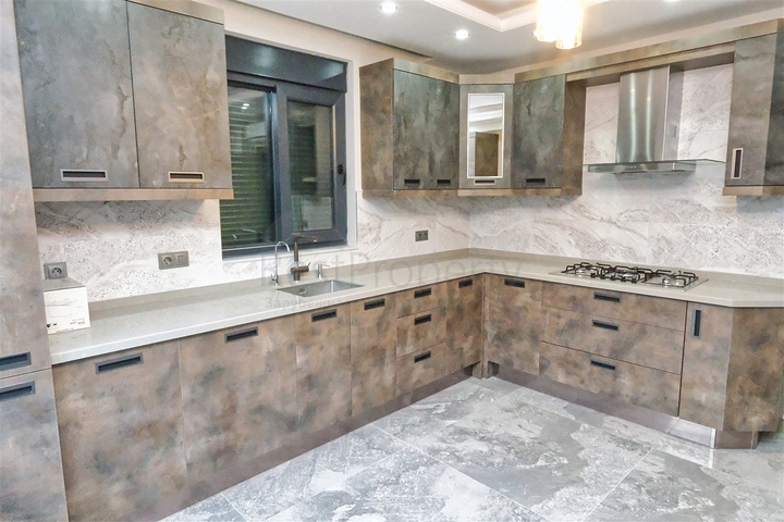 Villa mit 7+1 Grundriss in der Wohngegend Aydinlık - Antalya  Villa mit 7+1 Grundriss in der Wohngegend Aydinlık - Antalya