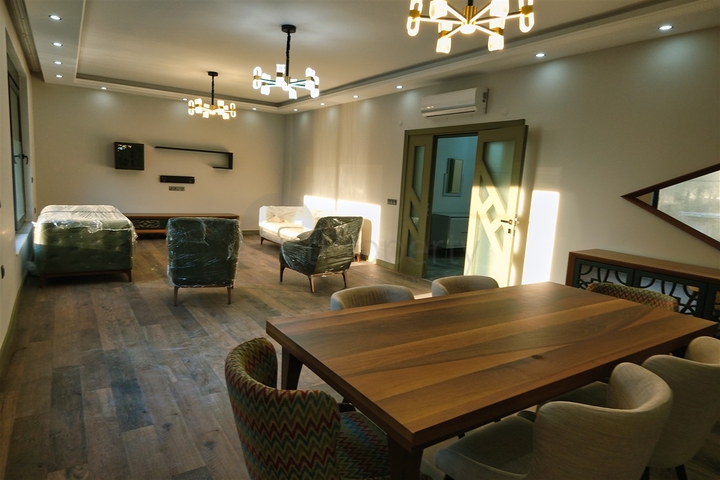 Villa mit 7+1 Grundriss in der Wohngegend Aydinlık - Antalya  Villa mit 7+1 Grundriss in der Wohngegend Aydinlık - Antalya
