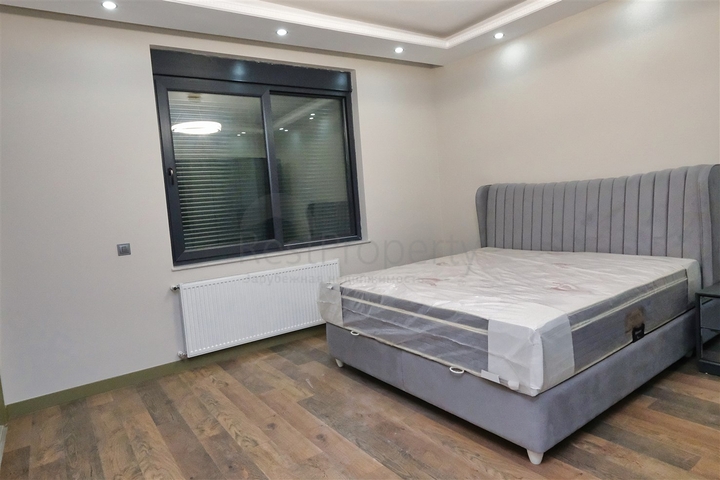 Villa mit 7+1 Grundriss in der Wohngegend Aydinlık - Antalya  Villa mit 7+1 Grundriss in der Wohngegend Aydinlık - Antalya