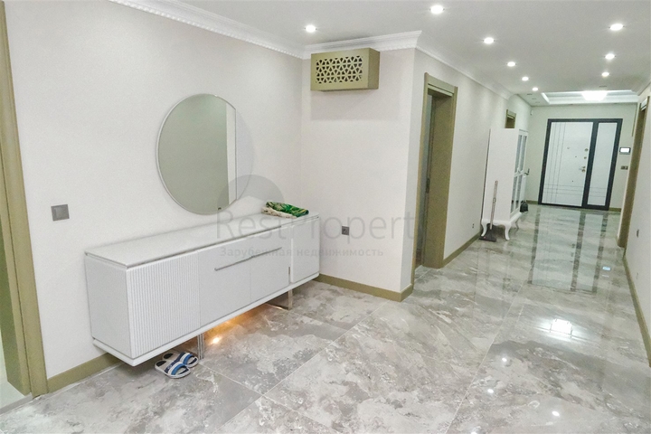 Villa mit 7+1 Grundriss in der Wohngegend Aydinlık - Antalya  Villa mit 7+1 Grundriss in der Wohngegend Aydinlık - Antalya