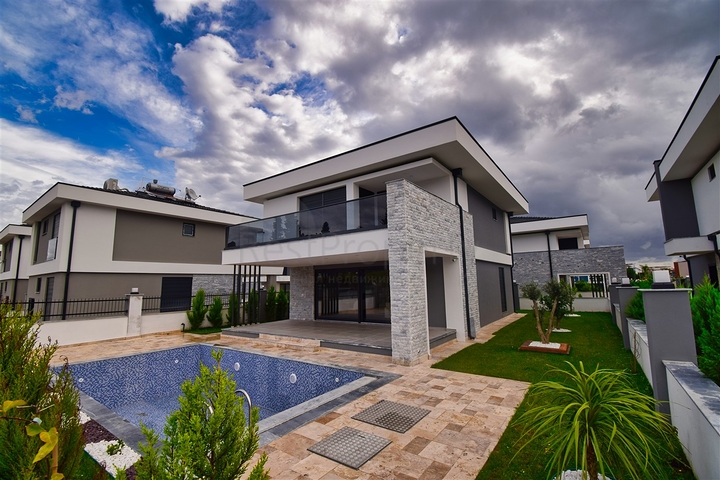 4+1-Villa in Kemer - Antalya 