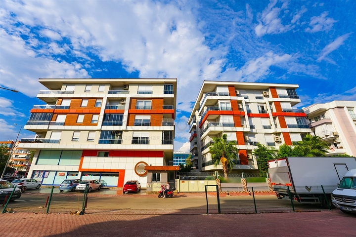 2+1 Wohnung im Zentrum von Antalya 