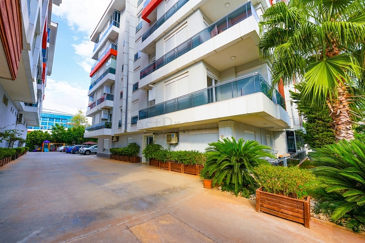 2+1 Wohnung im Zentrum von Antalya 