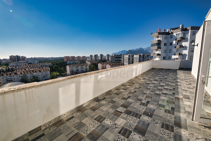 Wohnung 4+2 Duplex im Wohnbezirk Siteler - Antalya 