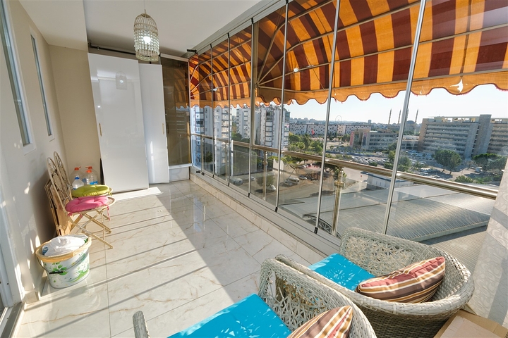 Wohnung 4+2 Duplex im Wohnbezirk Siteler - Antalya 