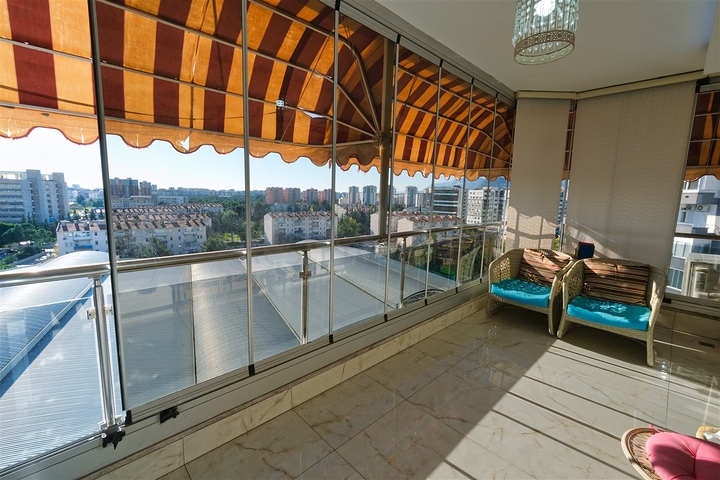 Wohnung 4+2 Duplex im Wohnbezirk Siteler - Antalya 