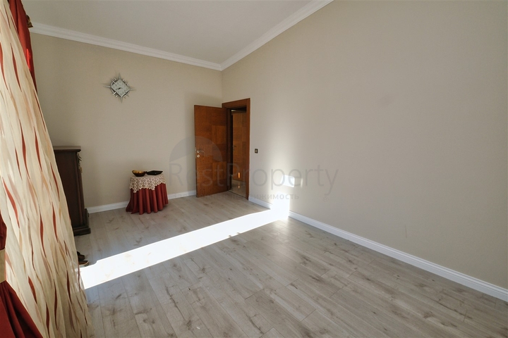 Wohnung 4+2 Duplex im Wohnbezirk Siteler - Antalya 