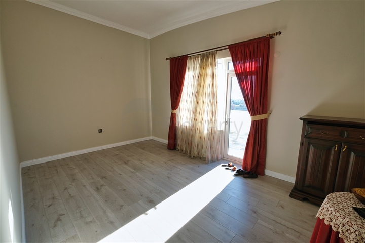 Wohnung 4+2 Duplex im Wohnbezirk Siteler - Antalya 