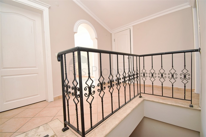 Wohnung 6+1 Duplex im Wohnbezirk Pynarbaşı - Antalya 