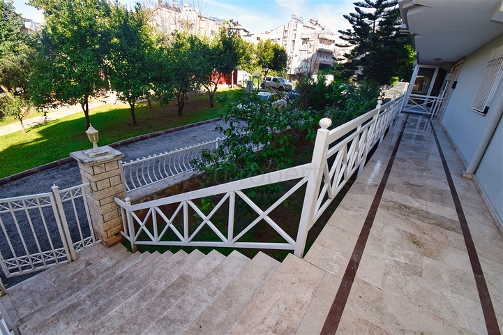 Wohnung 6+1 Duplex im Wohnbezirk Pynarbaşı - Antalya 