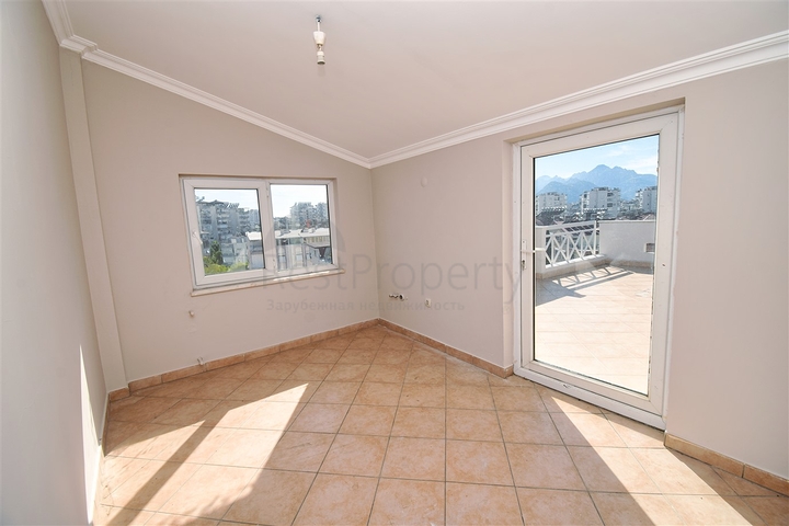 Wohnung 6+1 Duplex im Wohnbezirk Pynarbaşı - Antalya 