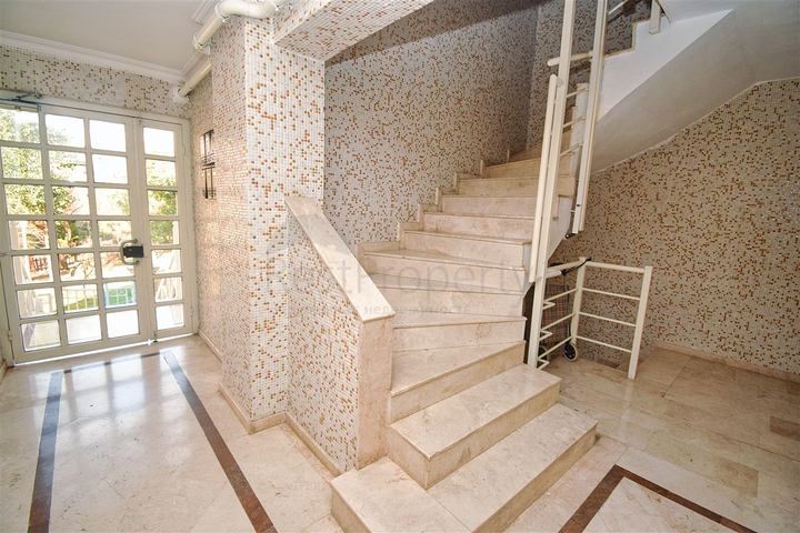 Wohnung 6+1 Duplex im Wohnbezirk Pynarbaşı - Antalya 