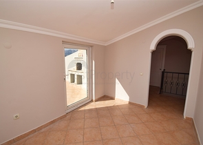 Wohnung 6+1 Duplex im Wohnbezirk Pynarbaşı - Antalya 