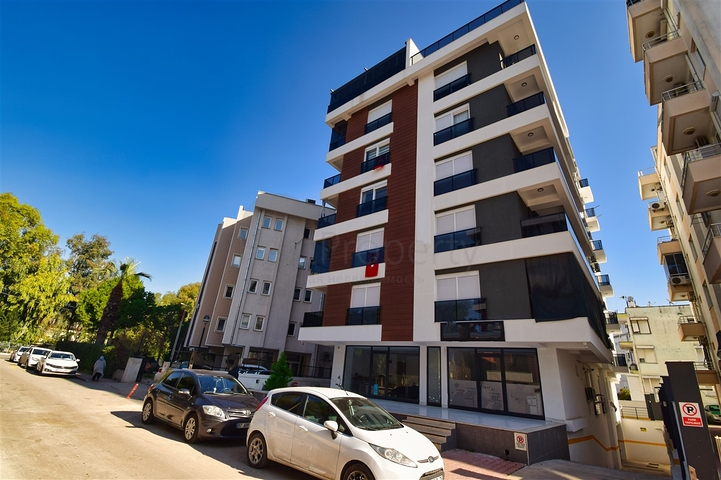 2+1 Wohnung im Zentrum von Antalya 