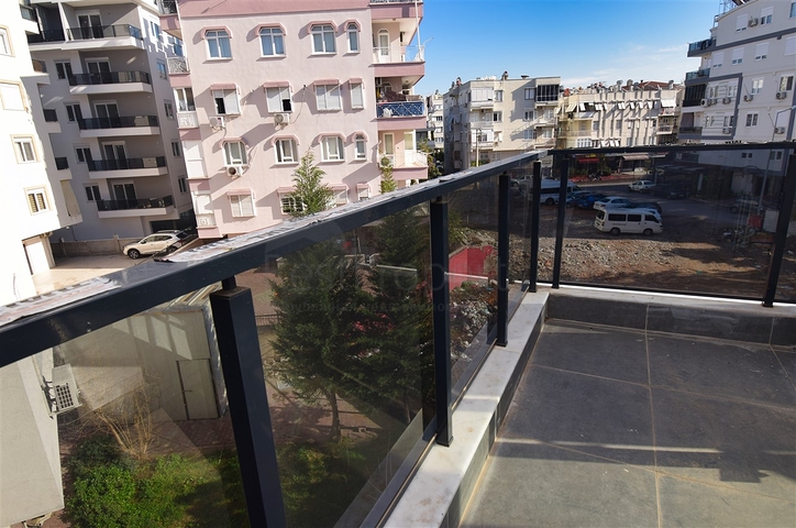 2+1 Wohnung im Zentrum von Antalya 