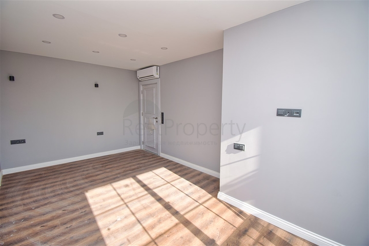 Investitionsprojekt einer 5+1-Villa in der Wohngegend Ermenek - Antalya 