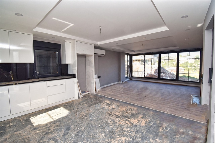 Investitionsprojekt einer 5+1-Villa in der Wohngegend Ermenek - Antalya 