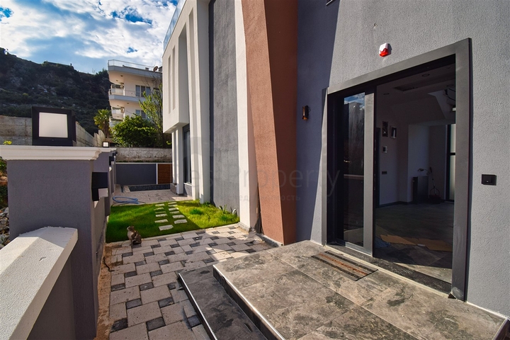 4+1-Villa im Stadtteil Ermenek - Antalya 