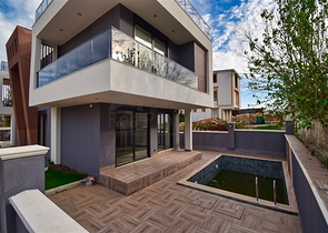 4+1-Villa im Stadtteil Ermenek - Antalya 