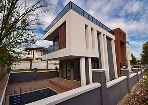 4+1-Villa im Stadtteil Ermenek - Antalya 