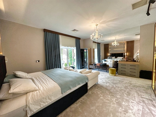 Villa mit 5+1 Grundrissen in der Region Doshemealty - Antalya 