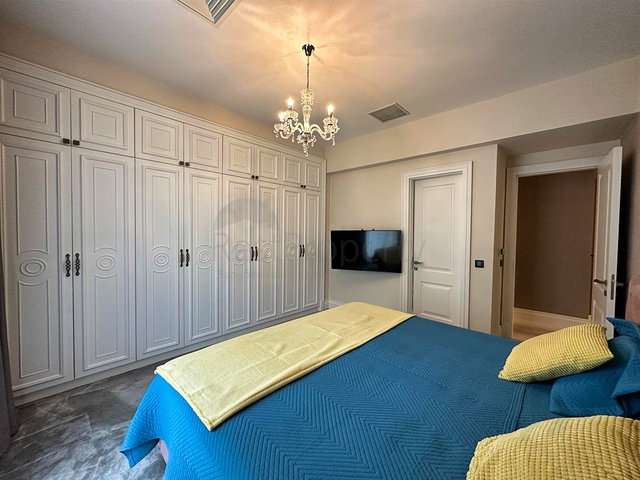 Villa mit 5+1 Grundrissen in der Region Doshemealty - Antalya 