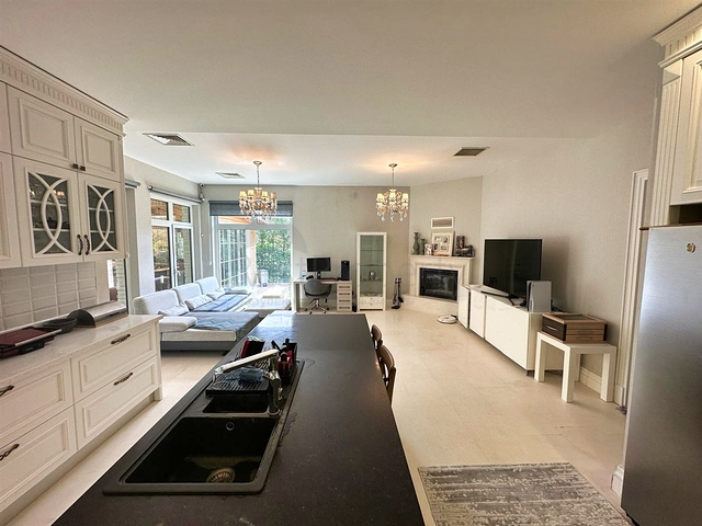 Villa mit 5+1 Grundrissen in der Region Doshemealty - Antalya 