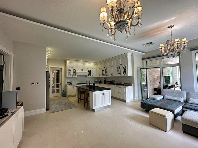 Villa mit 5+1 Grundrissen in der Region Doshemealty - Antalya 