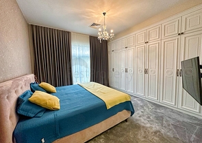 Villa mit 5+1 Grundrissen in der Region Doshemealty - Antalya 