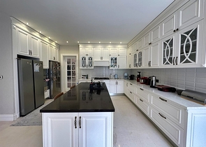 Villa mit 5+1 Grundrissen in der Region Doshemealty - Antalya 