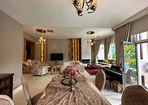 Villa mit 5+1 Grundrissen in der Region Doshemealty - Antalya 