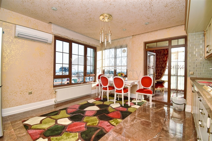 4+2 Duplex-Wohnung in der Nachbarschaft von Çaglayan - Antalya 