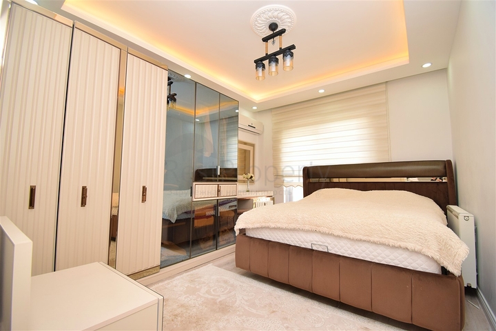 2+1 Wohnung im Wohnbezirk Kyzyltoprak - Antalya 