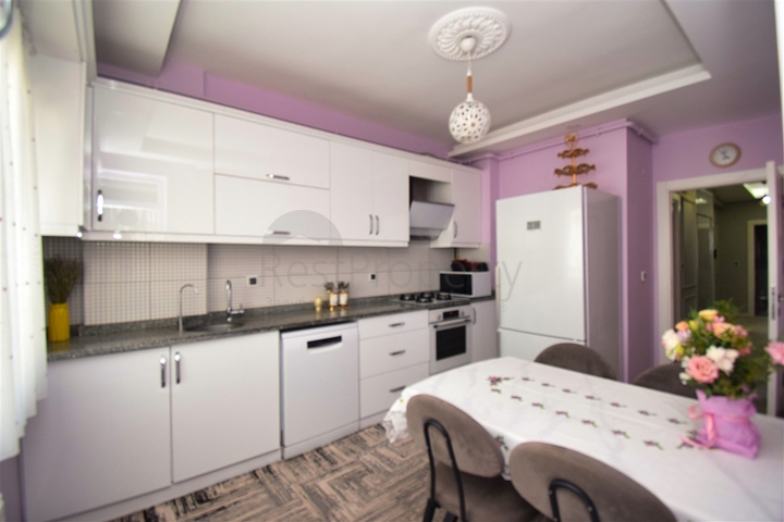 2+1 Wohnung im Wohnbezirk Kyzyltoprak - Antalya 