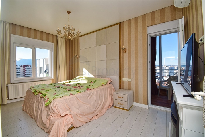 Apartment mit 3+1 Grundriss in der Wohngegend Gyursou - Antalya 