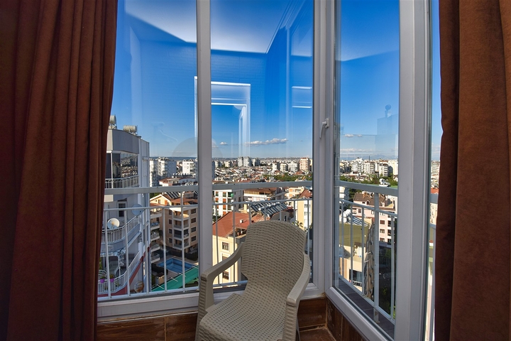 Apartment mit 3+1 Grundriss in der Wohngegend Gyursou - Antalya 