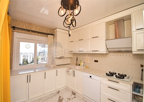 Apartment mit 3+1 Grundriss in der Wohngegend Gyursou - Antalya 